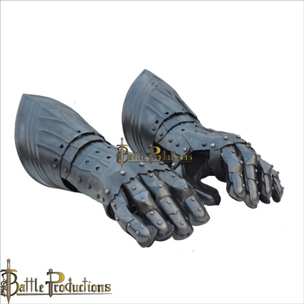 Medieval Fantasy Gothic Articulated Gauntlets (Black) (BPGS2426) - Image 2