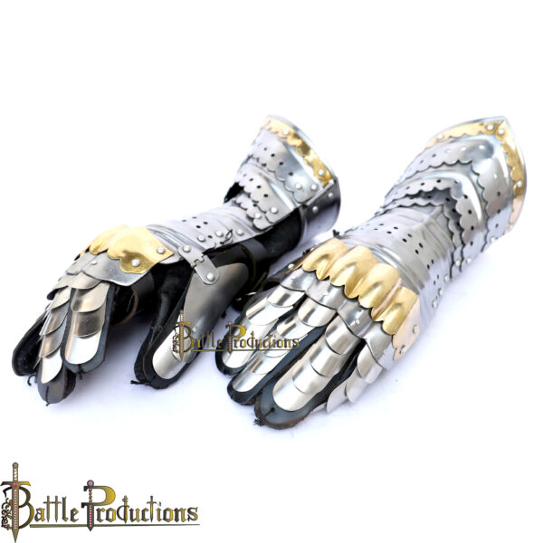 Medieval Fantasy Articulated Brass Accent Gauntlets (BPGS2401)