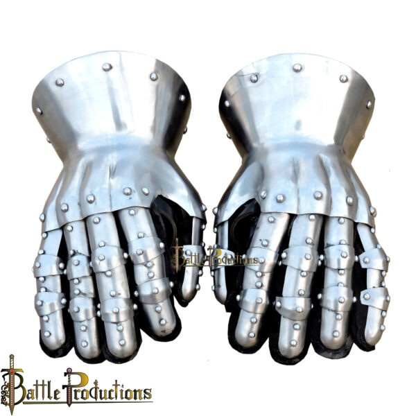 14 Century Hourglass Gauntlets (BPGS2413) - Image 2