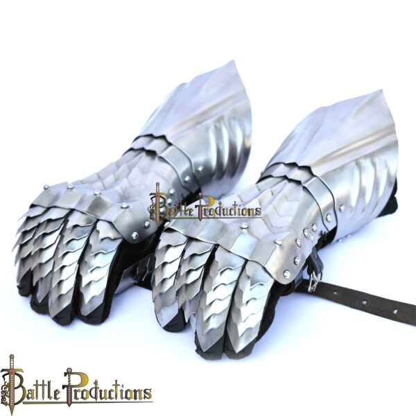 Medieval Gothic Gauntlets (BPGS2403)