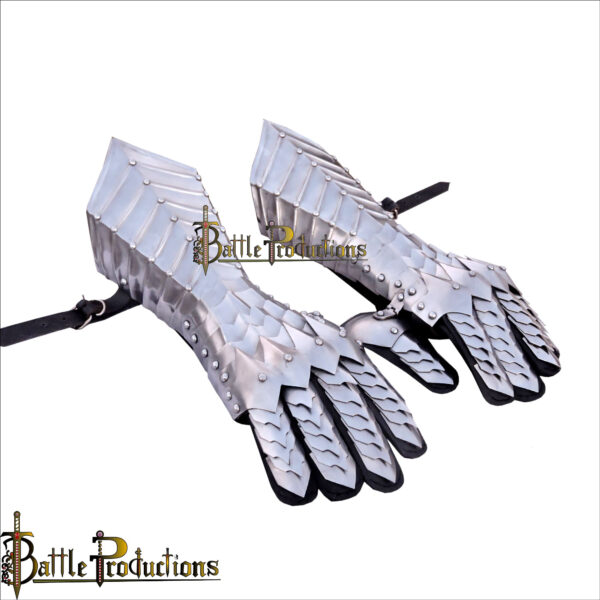 Medieval Knight Gothic Gauntlets (BPGS2423) - Image 4