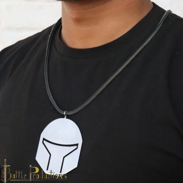 Mandalorian Helmet Pendant (BPPD3128)