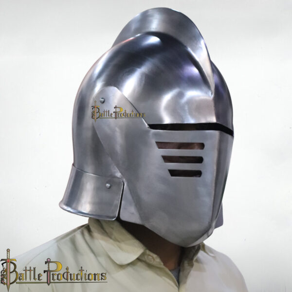 Sir Ulrich Knight Helmet - Image 4