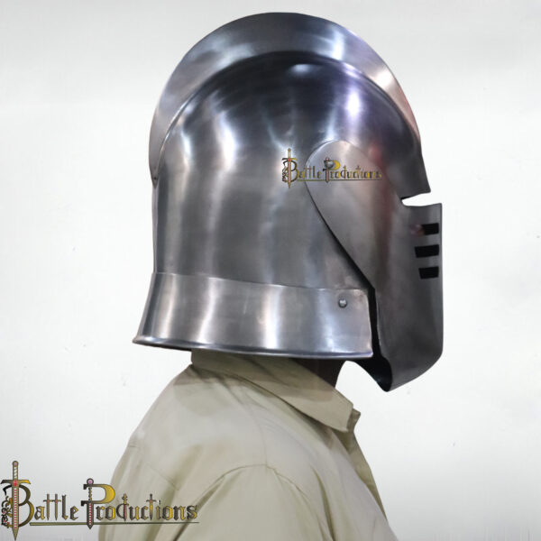 Sir Ulrich Knight Helmet - Image 5