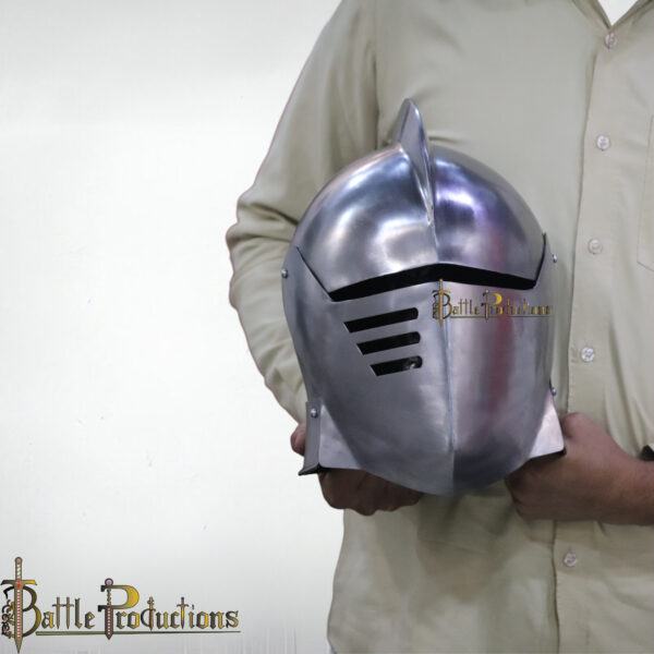 Sir Ulrich Knight Helmet - Image 7