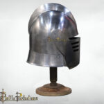 Sir Ulrich Knight Helmet - Image 3