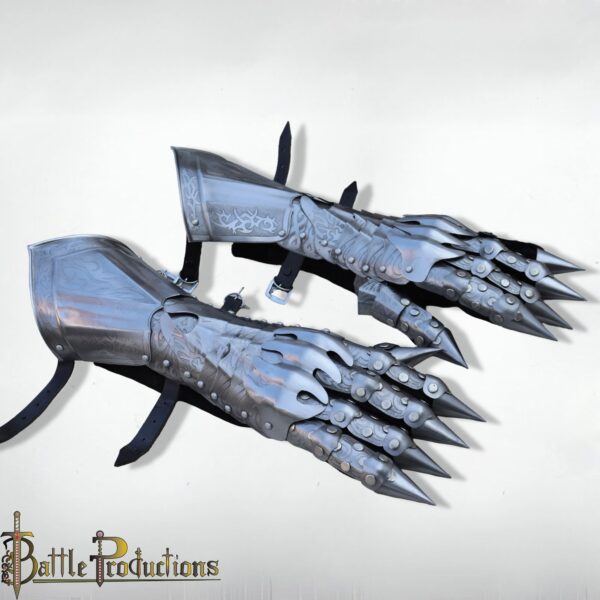 Medieval Fantasy Spiked Gauntlets - Image 7