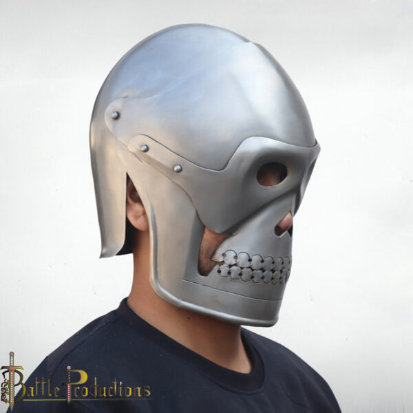 Medieval Skull Helmet - Image 2