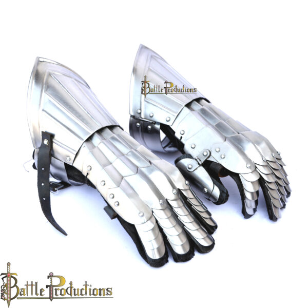 Medieval Fantasy Knight Gothic Gauntlets (BPGS2402) - Image 2